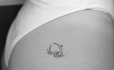 tatuajes gluteo mujer|Elegantes tatuajes en el glúteo para mujer